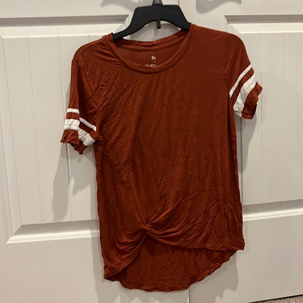 dark orange sporty tee